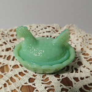 Vintage Style Green Jadeite Mini Glass Hen On Nest Salt Cellar Dish
